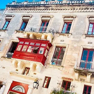 https://luciano-valletta-boutique.hotelssaintjulians.com