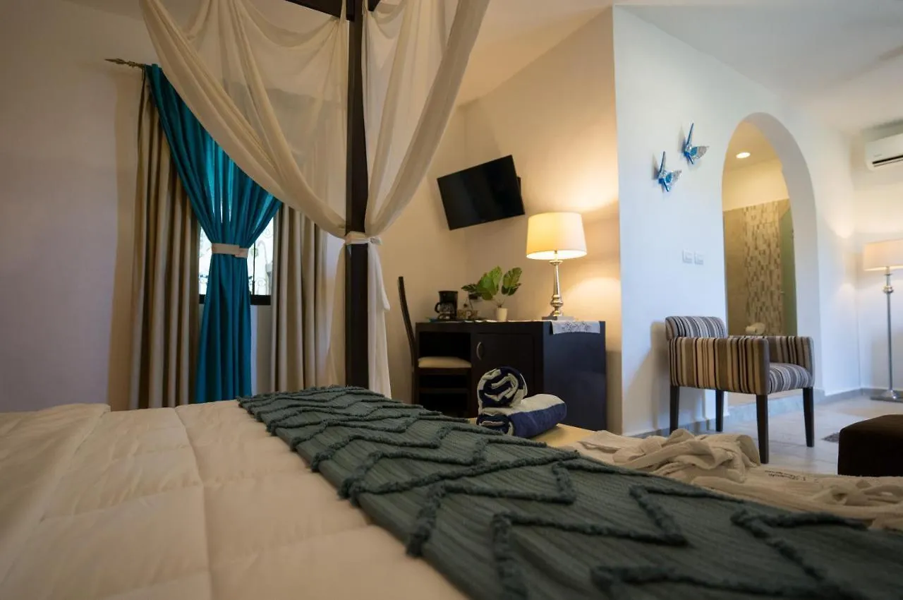 Posada Mariposa Boutique Hotel - 5Th Avenue Playa del Carmen 4*,  Mexico