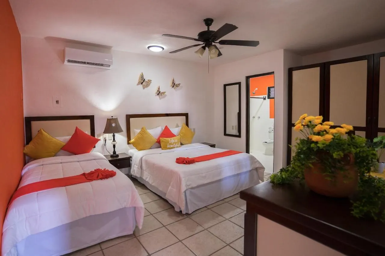 ****  Posada Mariposa Boutique Hotel - 5Th Avenue Playa del Carmen Mexico